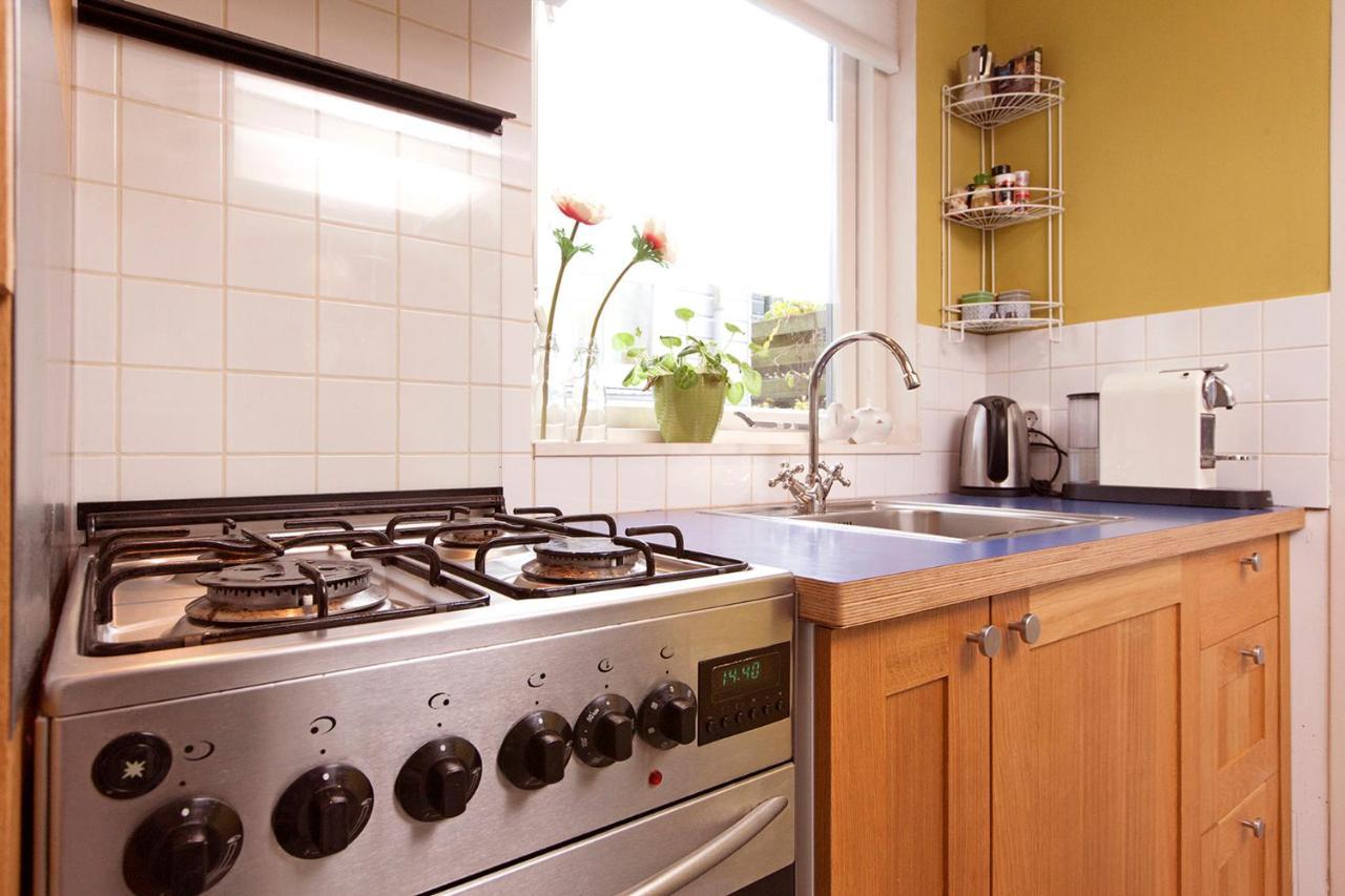 Very In Durgerdam, With Private Garden, Free Parking, Pets Allowed Casa vacanze